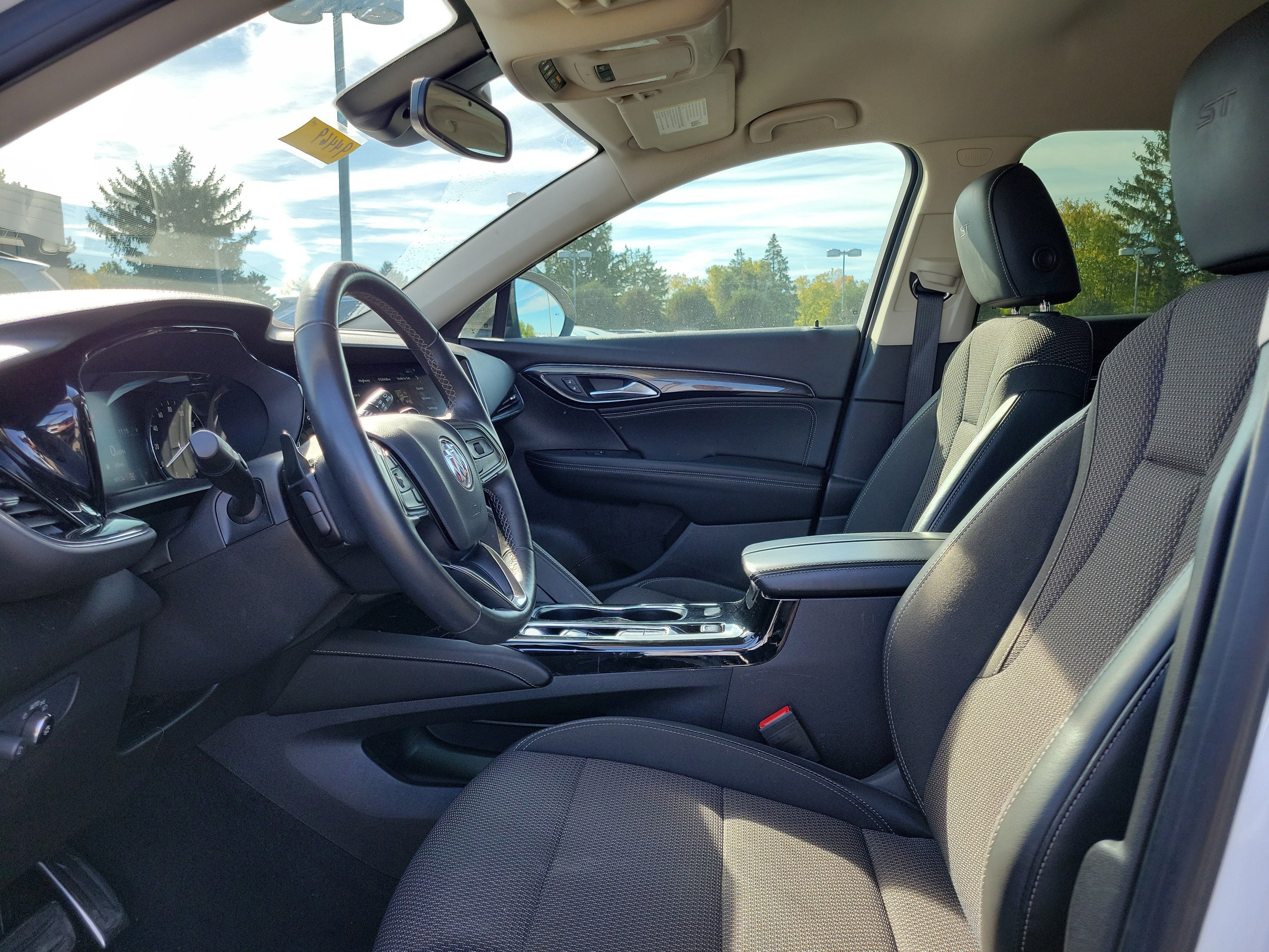 Used 2022 Buick Envision Preferred image 15