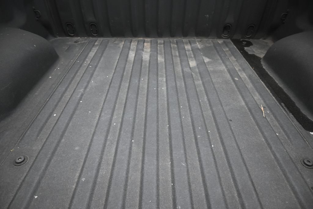 Used 2015 Toyota Tundra Limited RWD image 2