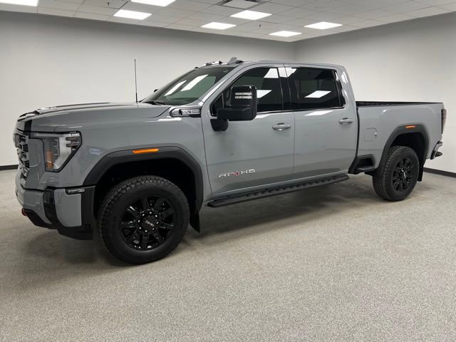 Used 2025 GMC Sierra 3500 AT4 w/ AT4 Premium Plus Package image 5
