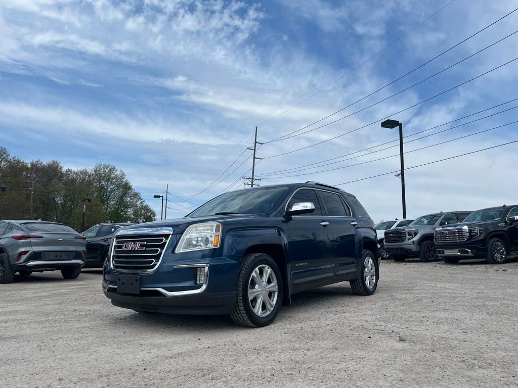 Used 2017 GMC Terrain SLT w/ Open Road Package FWD image 2