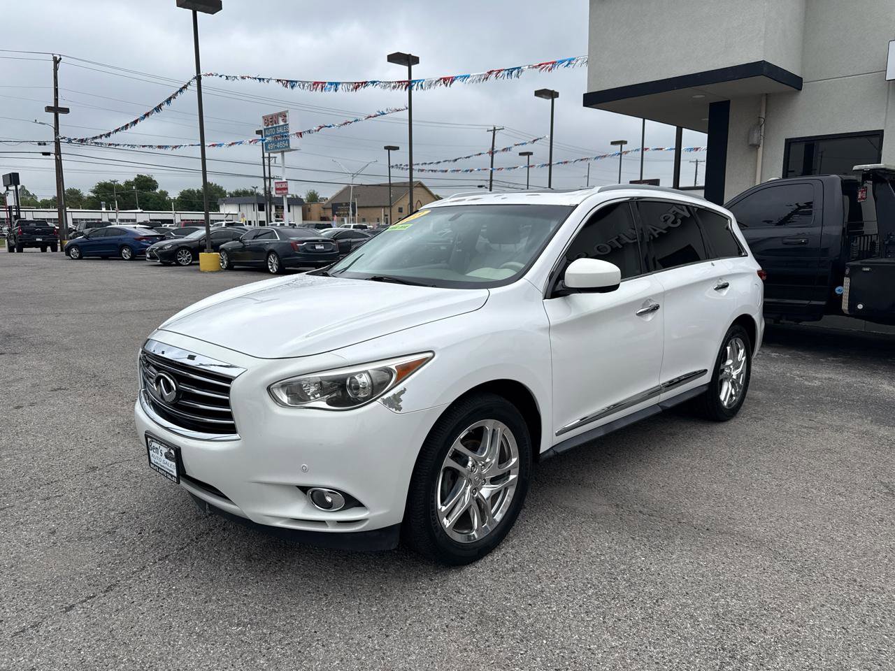 Used 2013 INFINITI JX35 AWD w/ Premium Pkg image 2