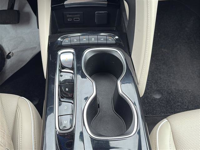 Used 2022 Buick Envision Avenir w/ Technology Package II image 25