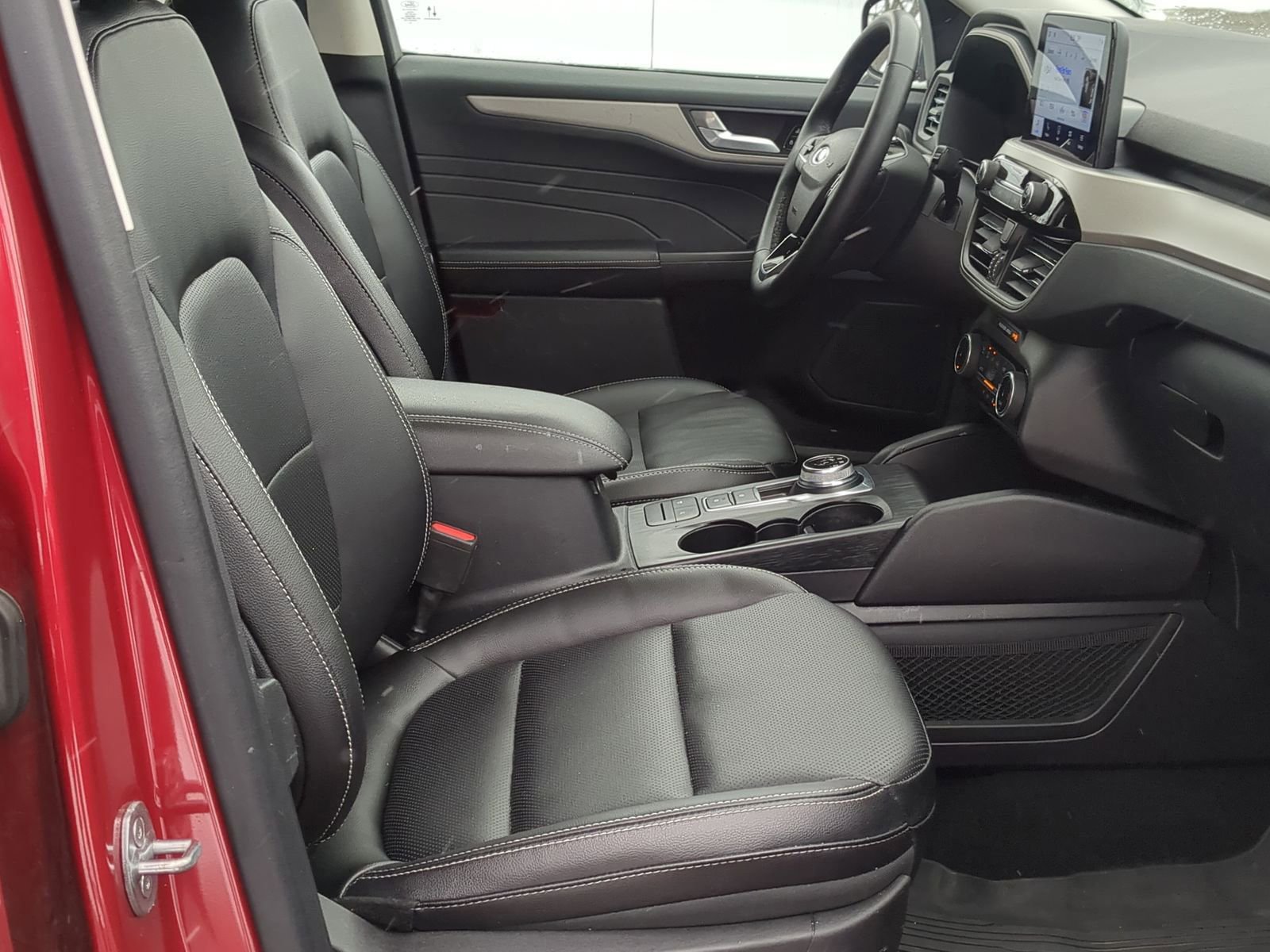 Used 2022 Ford Escape SEL image 22