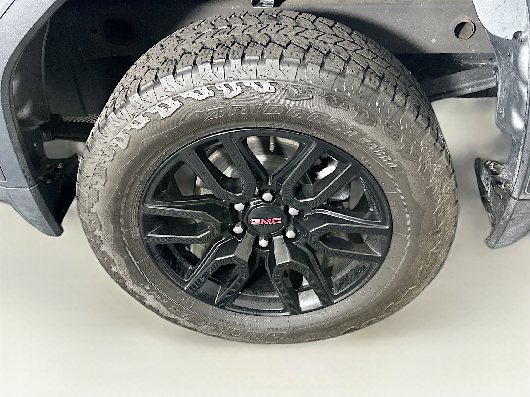 Used 2024 GMC Sierra 1500 Elevation image 11