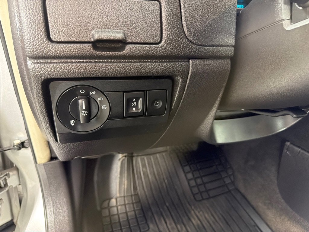 Used 2010 Ford Fusion Sport image 11