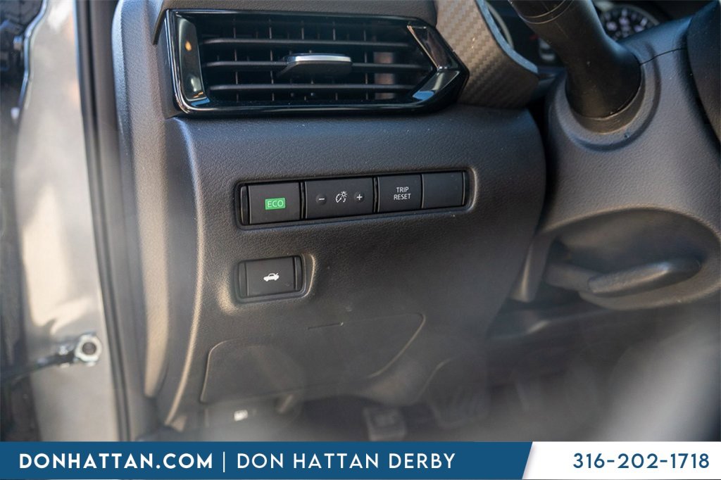 Used 2024 Nissan Sentra SV image 16