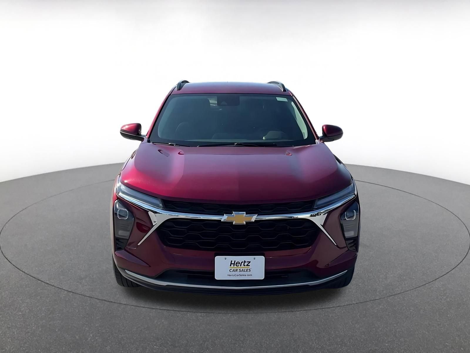 Used 2025 Chevrolet Trax LT w/ LT Convenience Package image 4