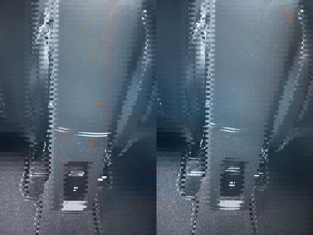 Used 2021 Ford EcoSport Titanium image 19