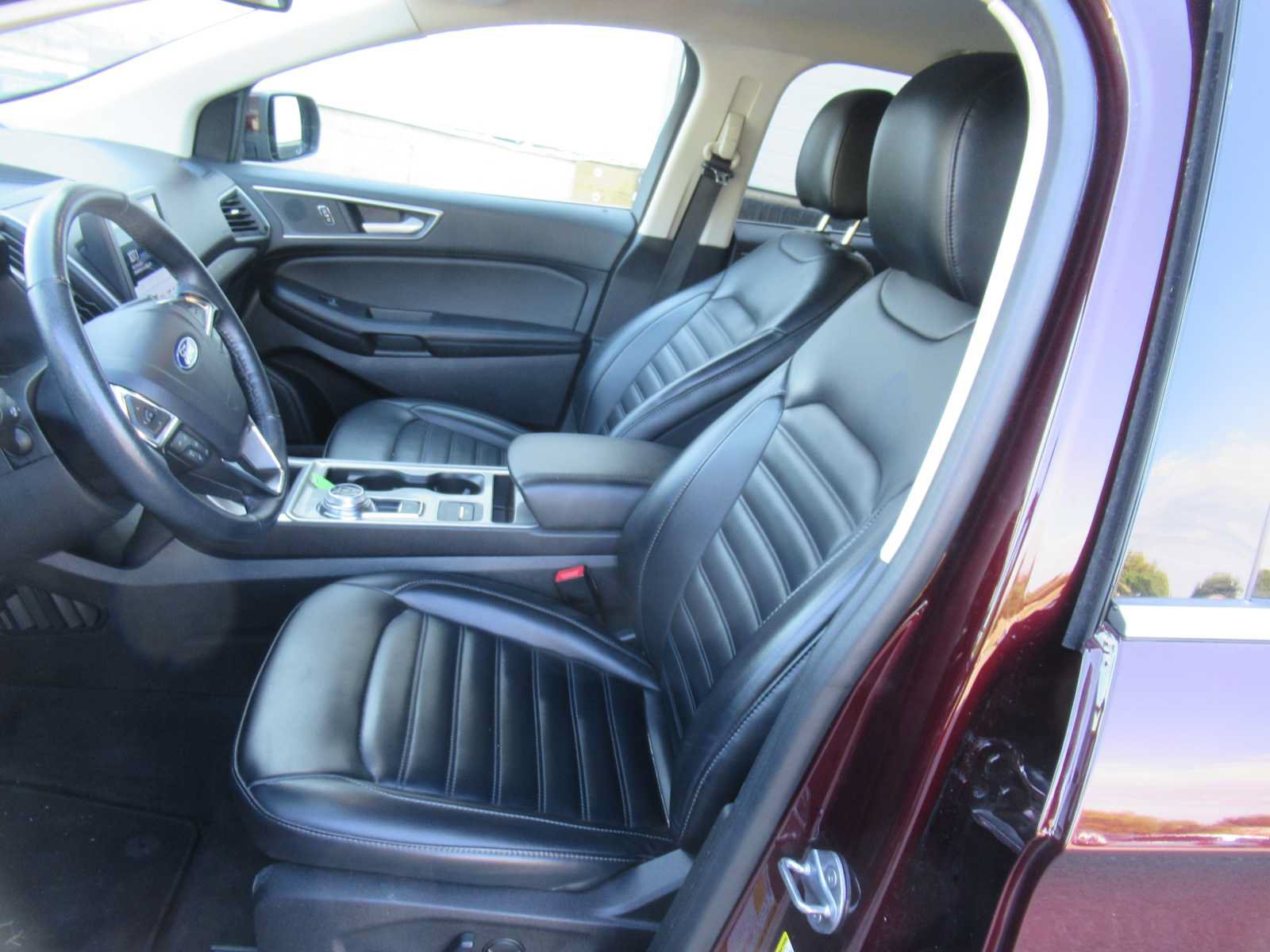 Used 2024 Ford Edge SEL AWD/4WD image 13