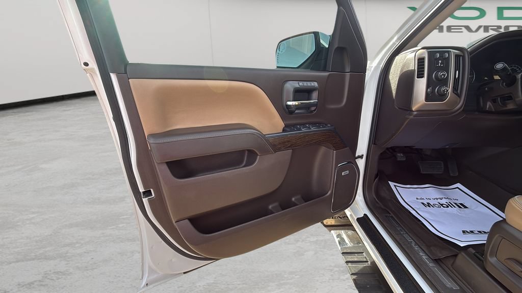 Used 2018 GMC Sierra 1500 Denali AWD/4WD image 46