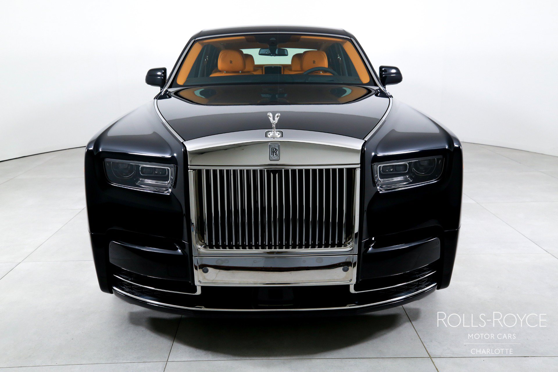 New 2027 Rolls-Royce Phantom Sedan RWD image 7
