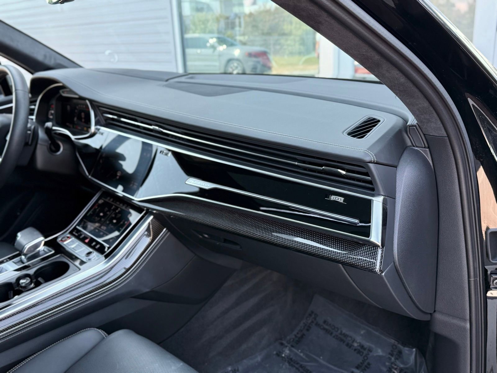 Used 2023 Audi SQ7 Prestige w/ Prestige Package image 29