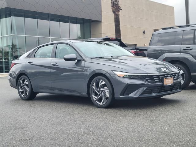 New 2026 Hyundai Elantra Limited image 28