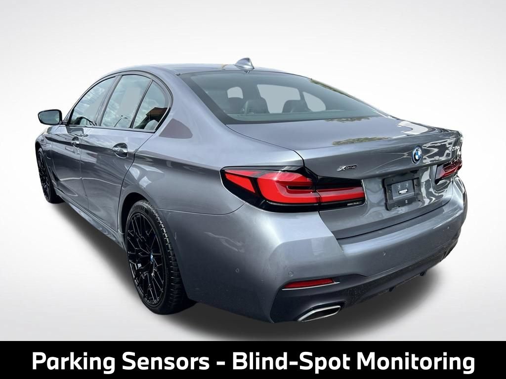 Used 2022 BMW 530e xDrive w/ Premium Package AWD/4WD image 6