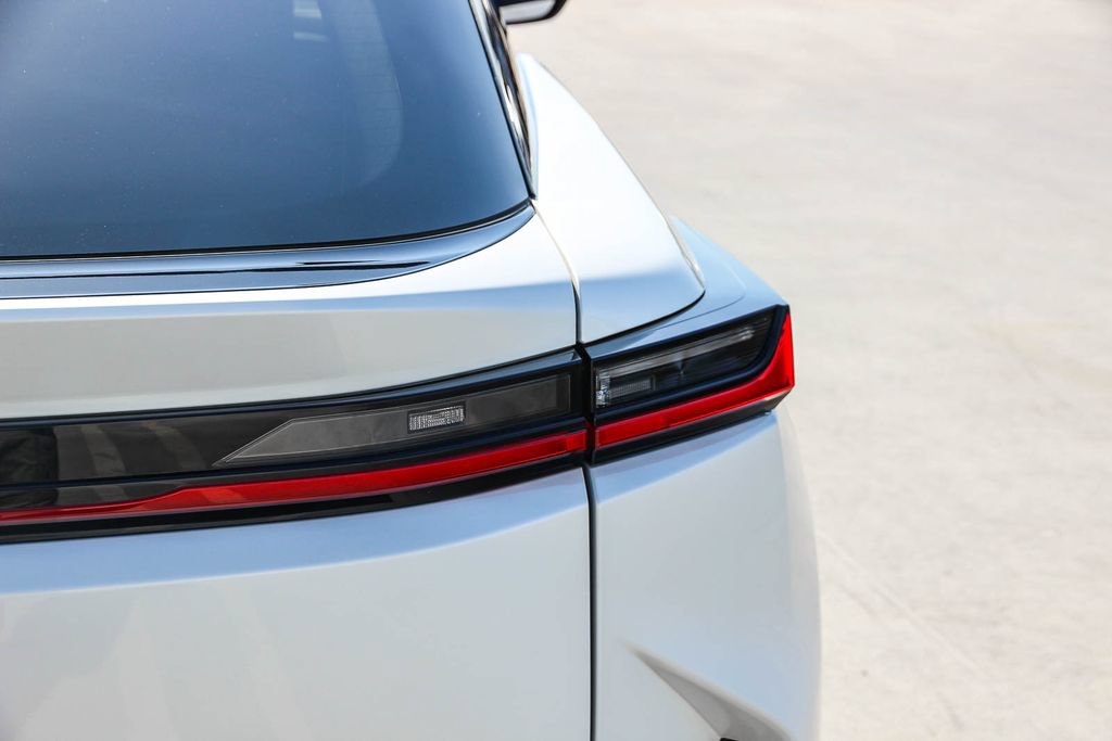 Certified 2024 Lexus RZ 300e Premium FWD image 8