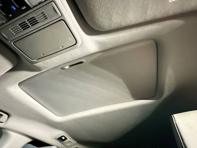 Used 2018 Honda Odyssey EX-L image 22