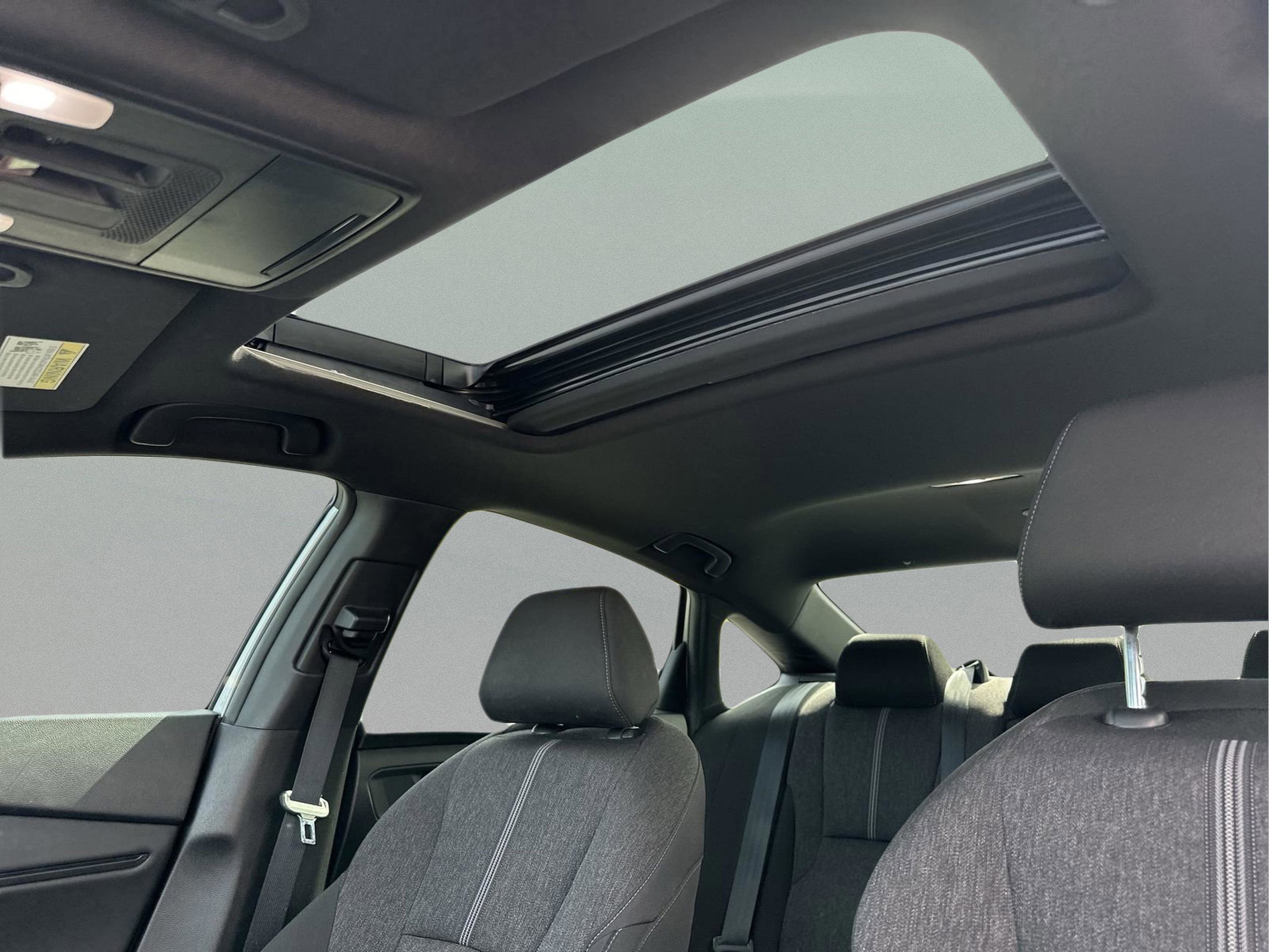 Used 2023 Honda Accord Sport image 32