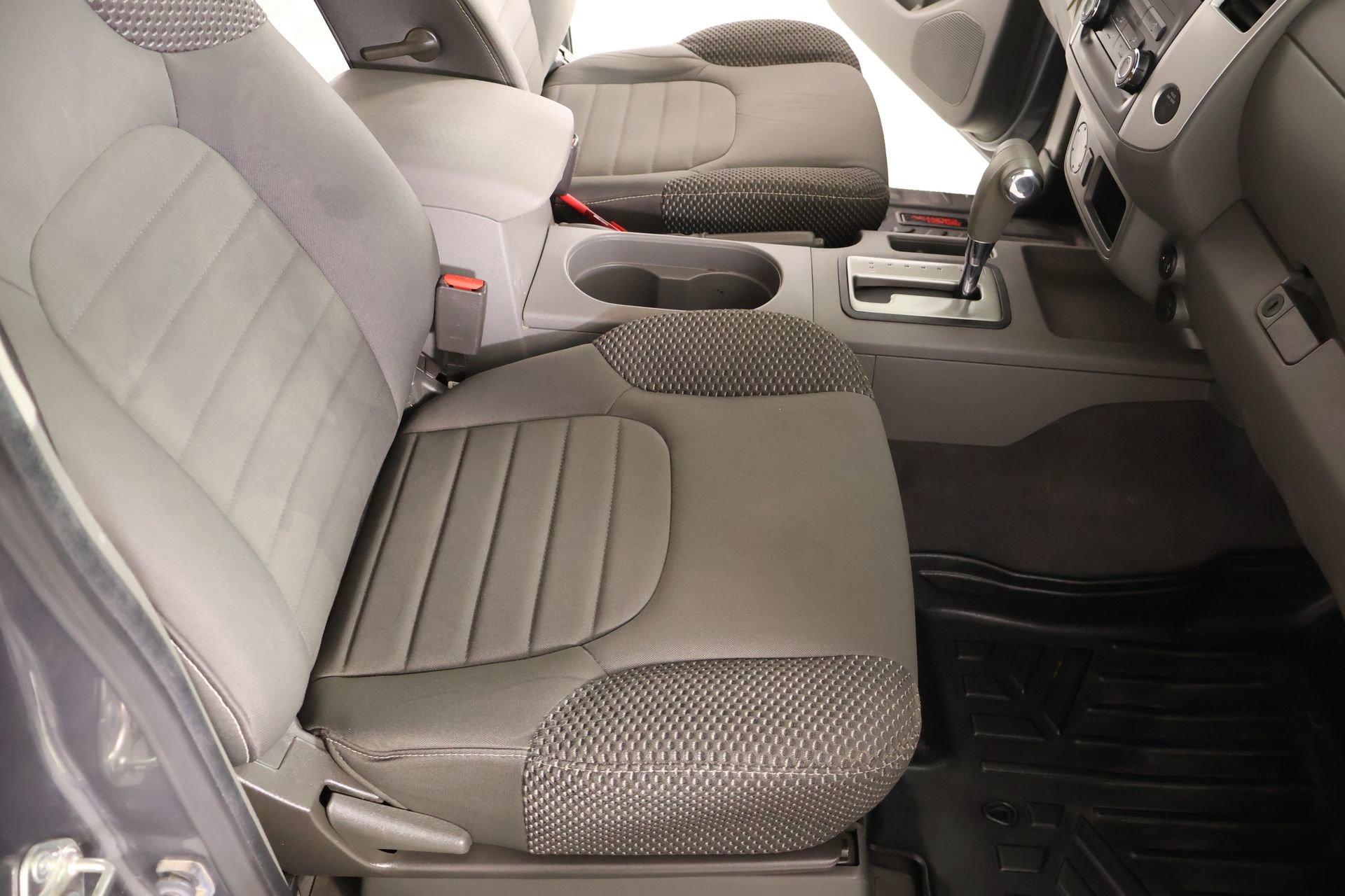 Used 2019 Nissan Frontier Desert Runner RWD image 12