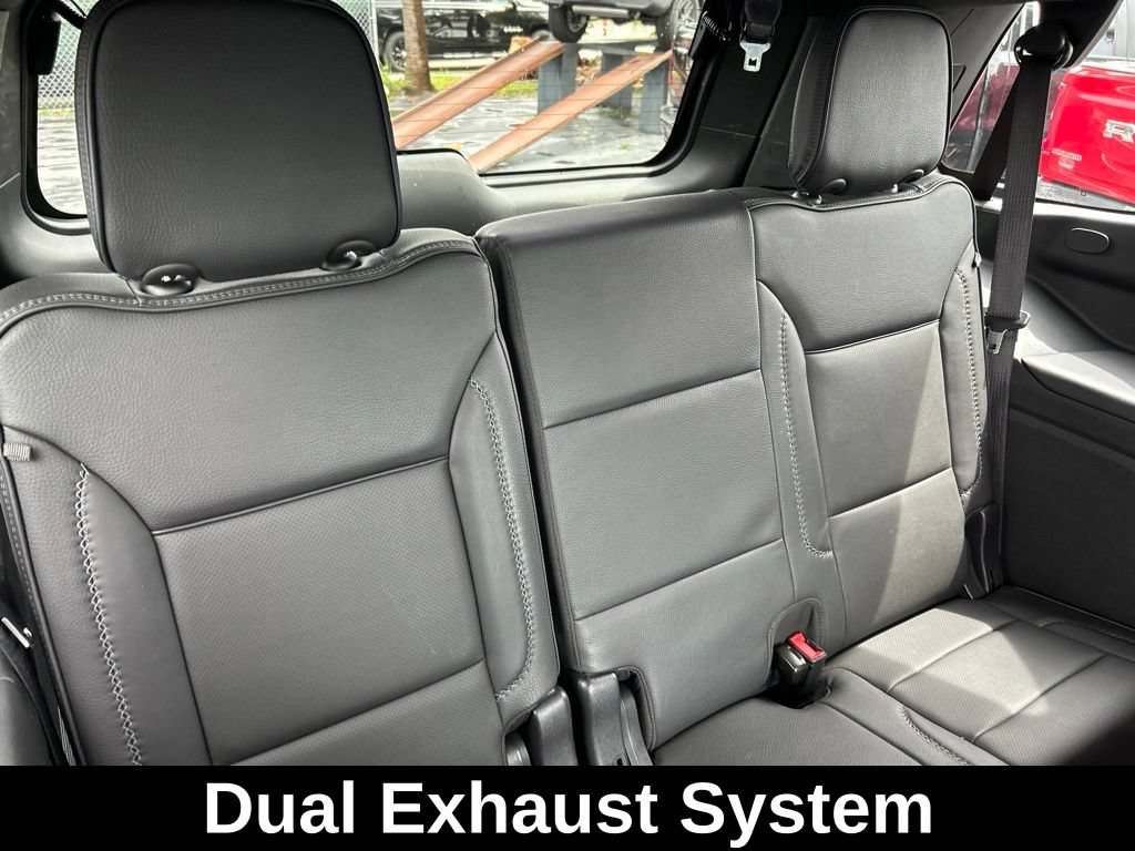 Used 2023 GMC Yukon Denali RWD image 15