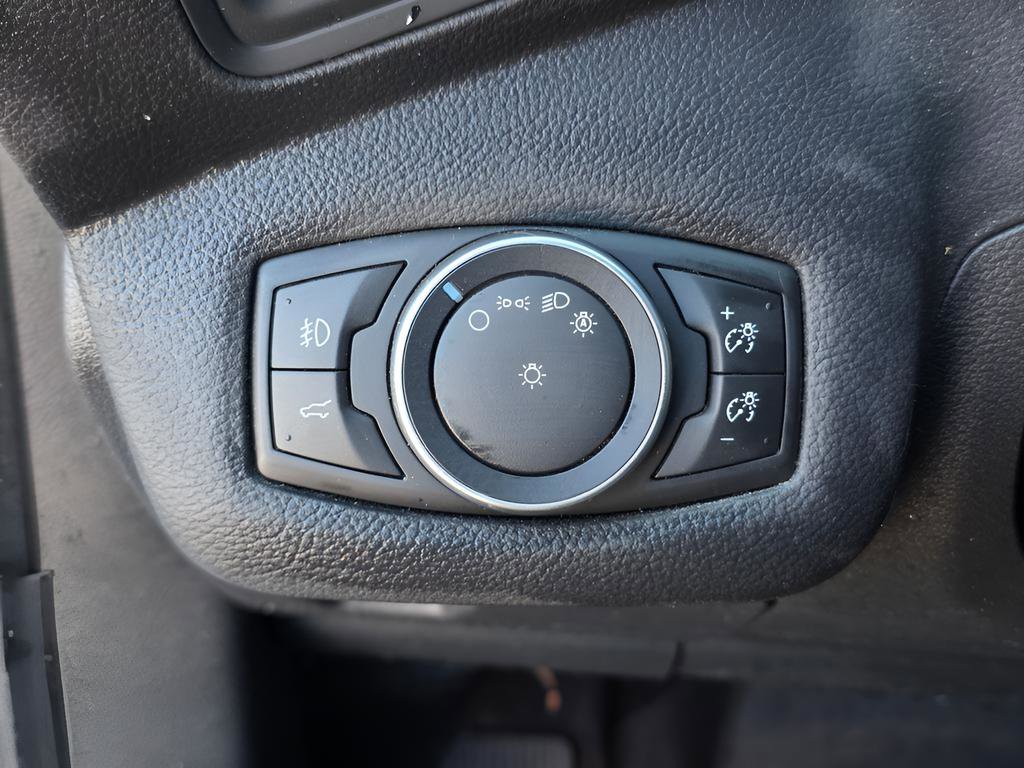 Used 2017 Ford Escape SE w/ Equipment Group 201A image 22