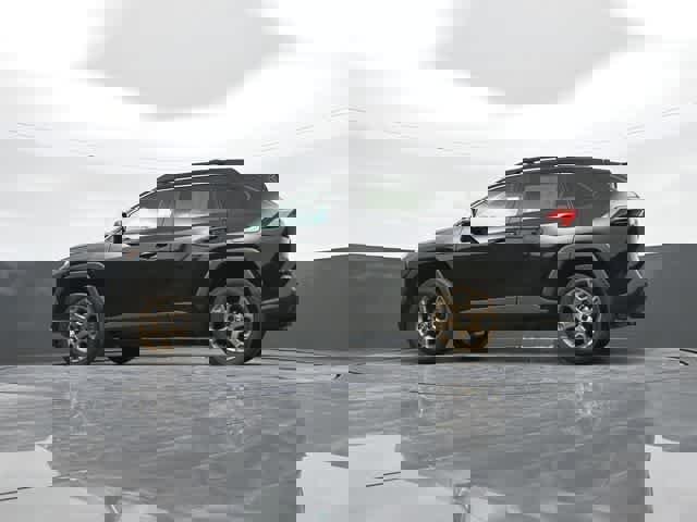 Used 2024 Toyota RAV4 AWD Hybrid image 69
