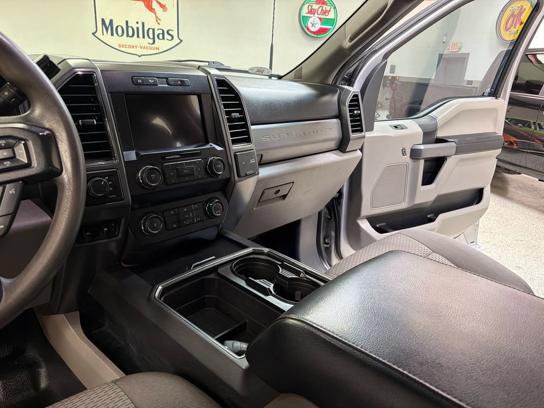 Used 2022 Ford F350 XLT AWD/4WD image 25