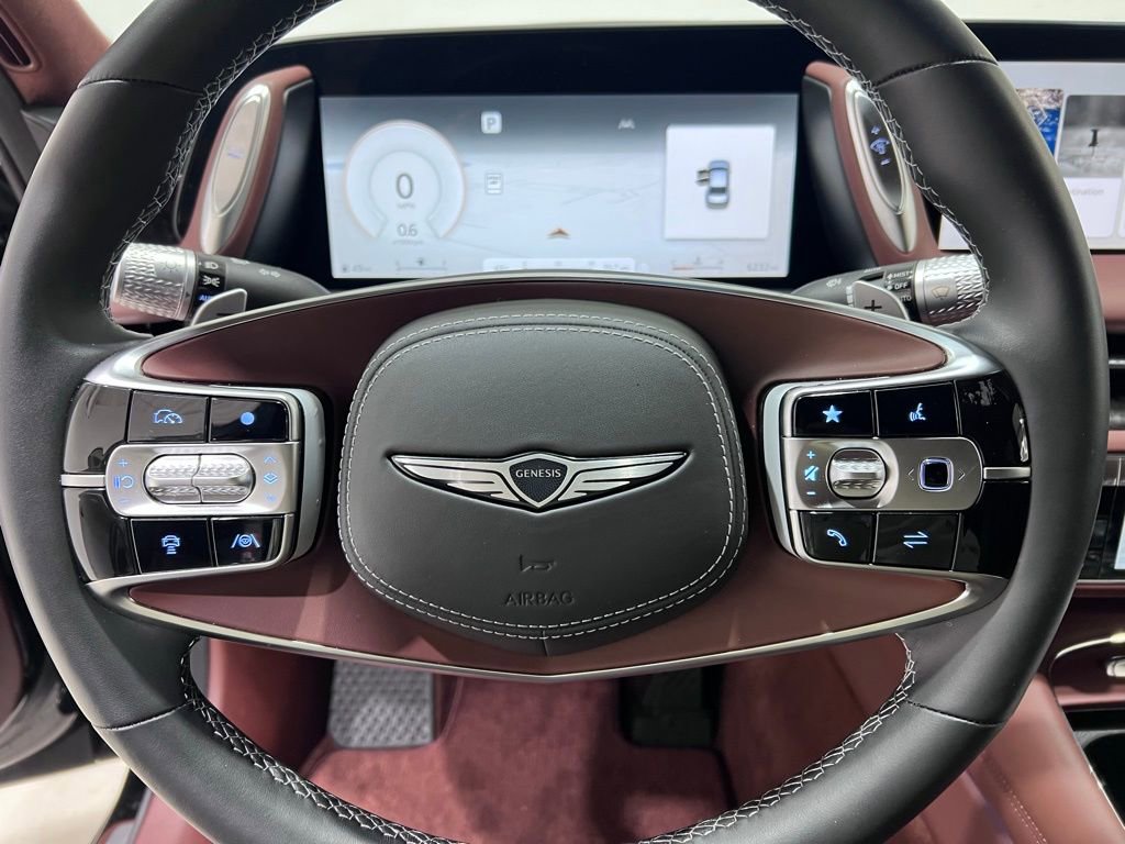 Used 2025 Genesis G90 3.5T image 18