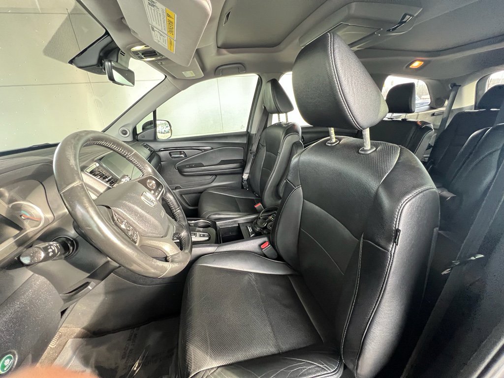 Used 2019 Honda Pilot Elite image 14