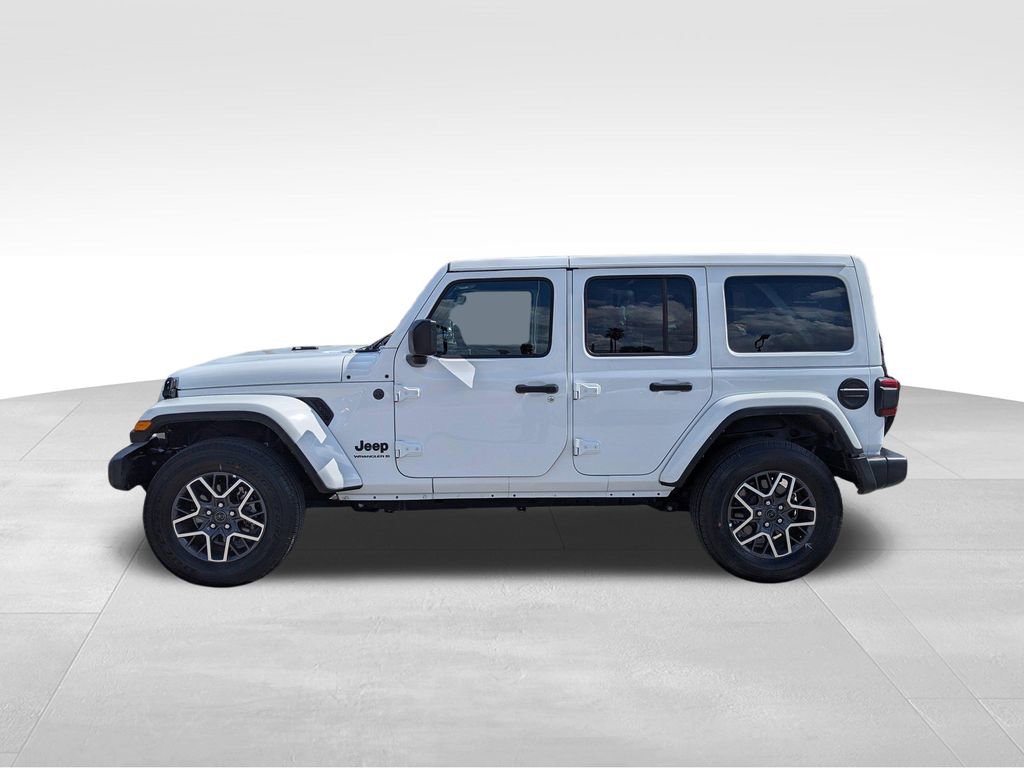 Used 2025 Jeep Wrangler Sahara image 5