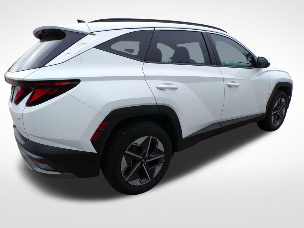 Certified 2025 Hyundai Tucson SEL AWD/4WD image 7