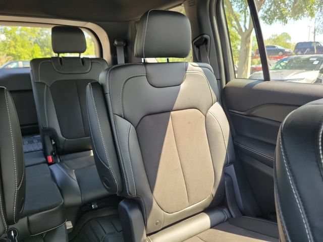 Used 2023 Jeep Grand Cherokee L Laredo RWD image 14