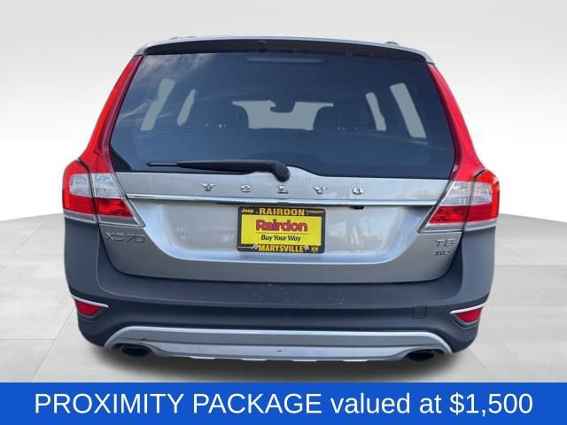 Used 2016 Volvo XC70 T5 Premier w/ Proximity Package image 7