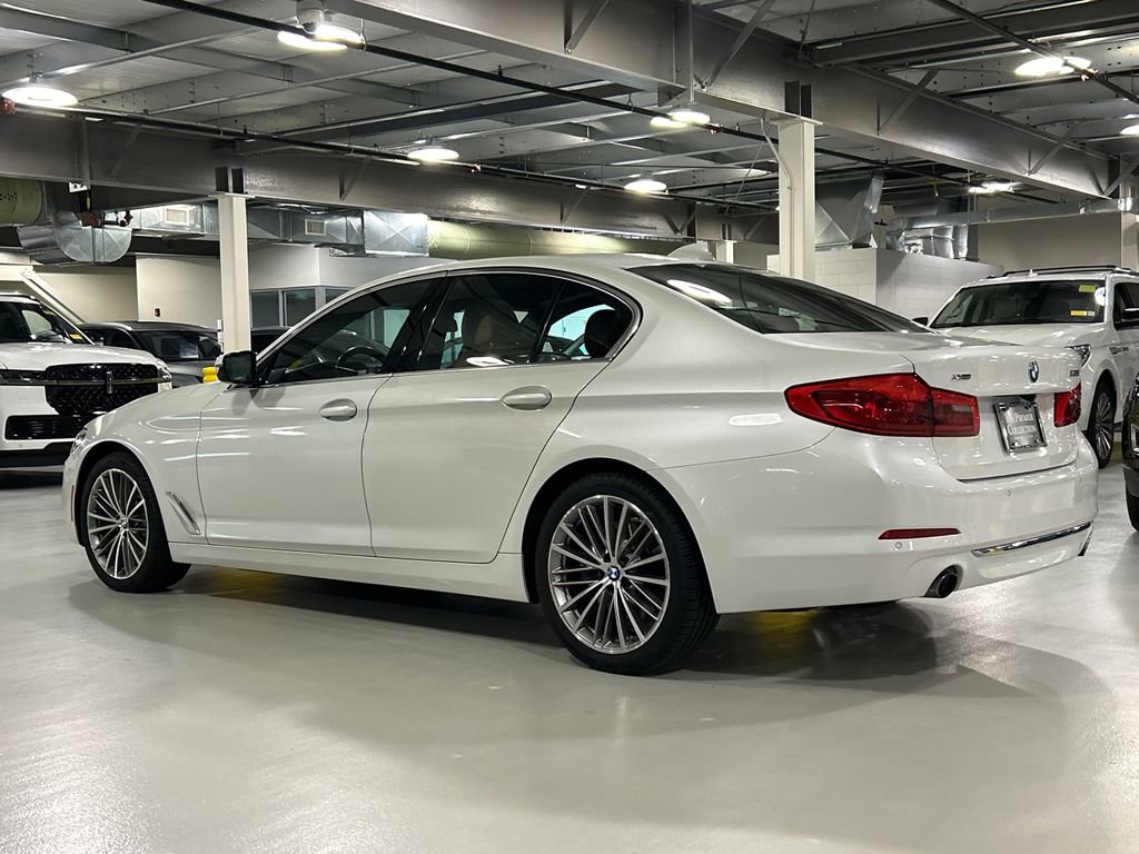 Used 2020 BMW 530i xDrive w/ Luxury Package AWD/4WD image 4