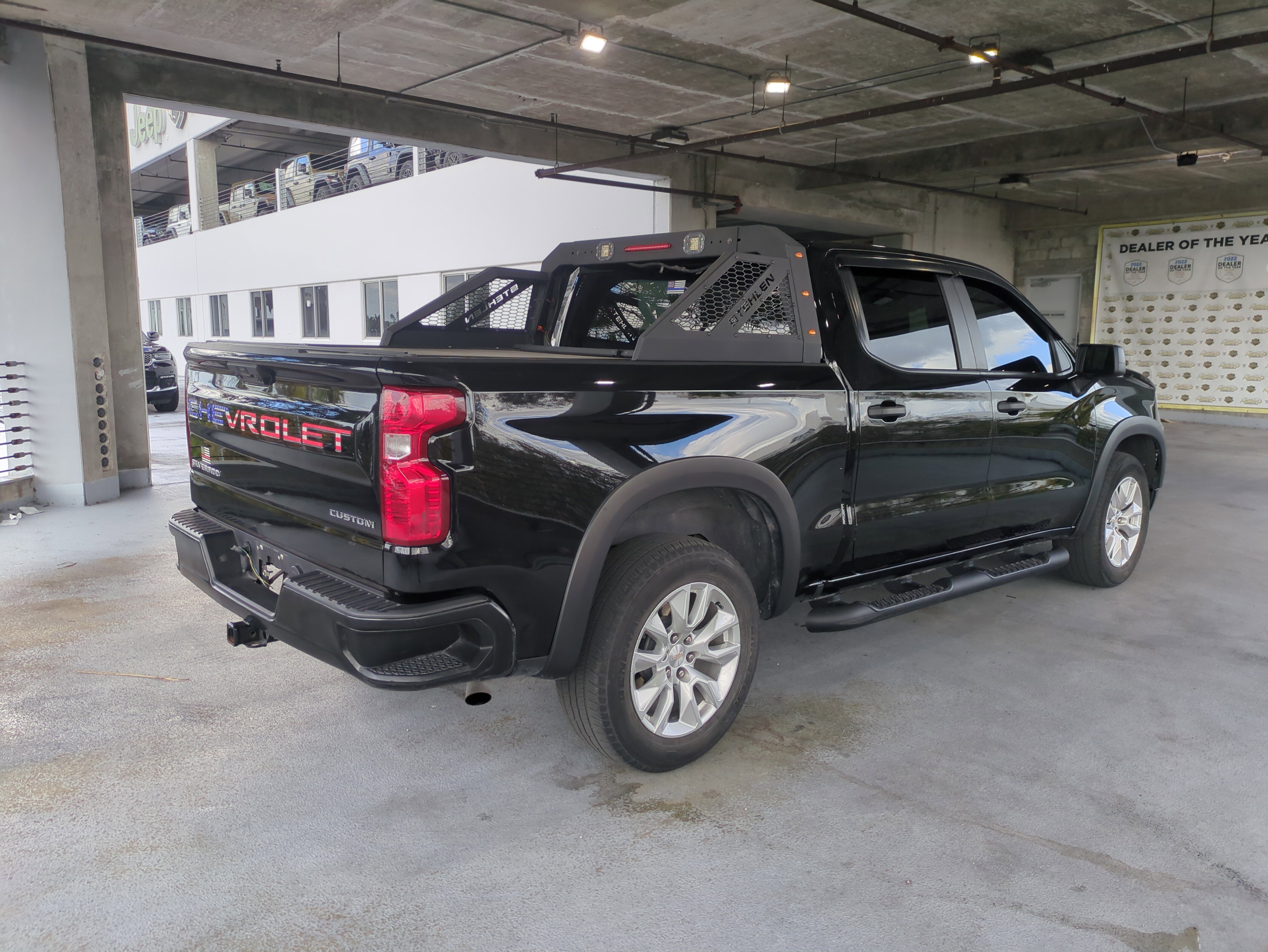 Used 2023 Chevrolet Silverado 1500 Custom image 5