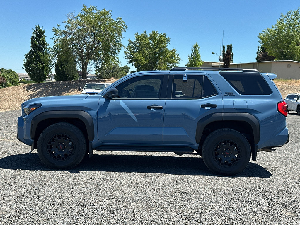 Certified 2025 Toyota 4Runner TRD Off-Road Premium w/ Tow Technology Package AWD/4WD image 4