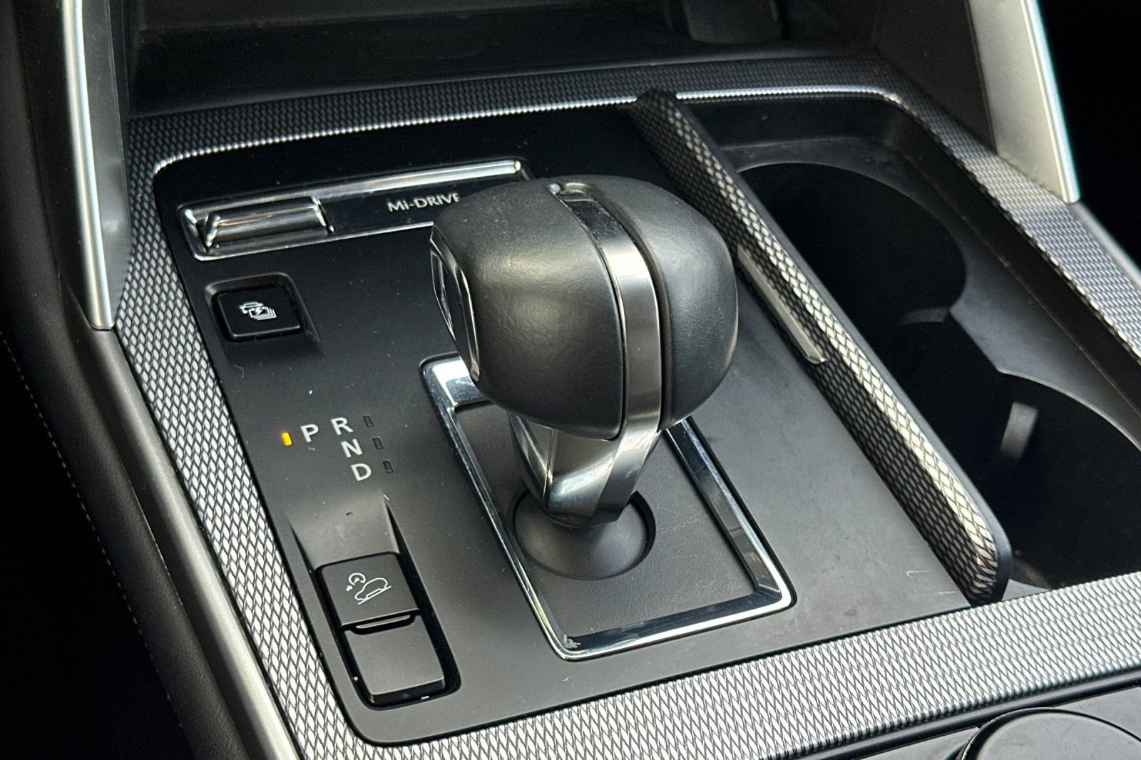 Certified 2024 MAZDA CX-90 Plug-In Hybrid w/ Preferred image 19