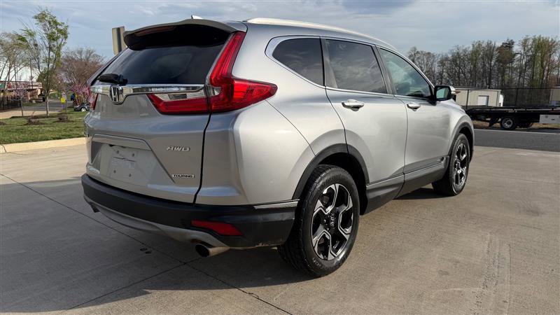 Used 2017 Honda CR-V Touring image 5