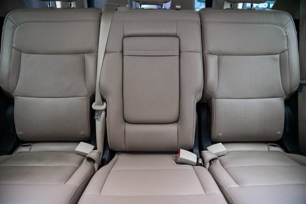 Used 2023 Ford Explorer Limited image 26