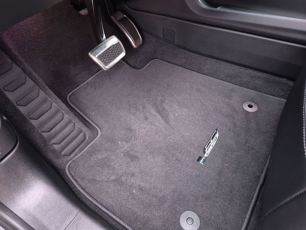 New 2026 Cadillac Lyriq V image 19