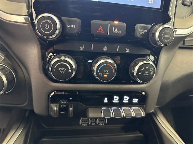 New 2026 RAM 1500 4x4 Crew Cab image 29