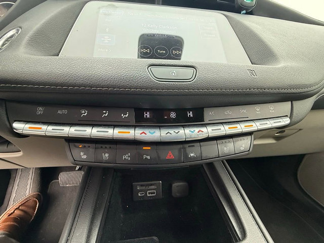 Used 2019 Cadillac XT4 Premium Luxury w/ Enhanced Visibility Package AWD/4WD image 31