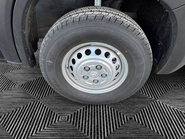 New 2026 RAM ProMaster 2500 w/ Premium Convenience Group image 9