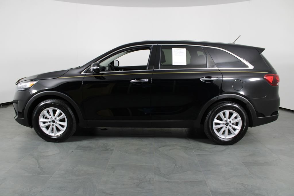 Used 2020 Kia Sorento LX image 10