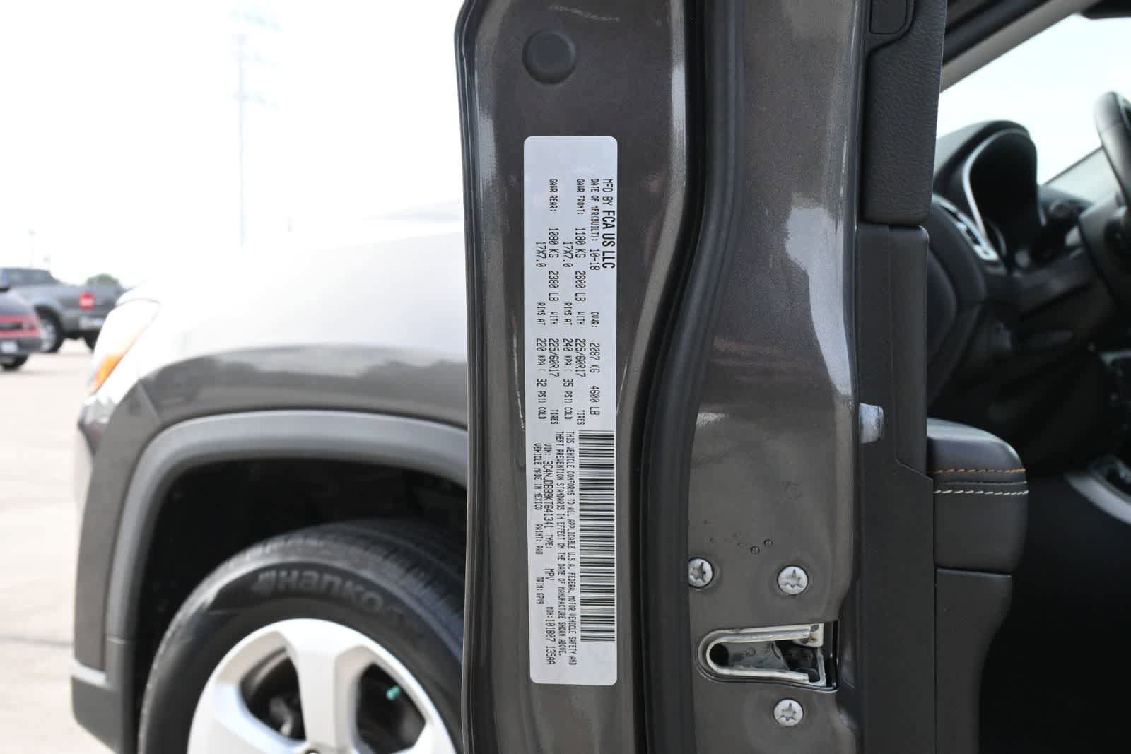 Used 2019 Jeep Compass Latitude w/ Popular Equipment Group AWD/4WD image 28