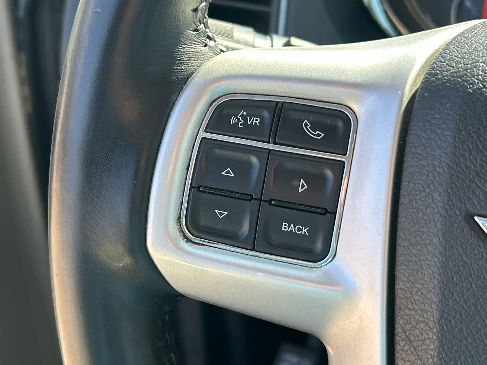 Used 2015 Chrysler Town & Country Touring FWD image 24