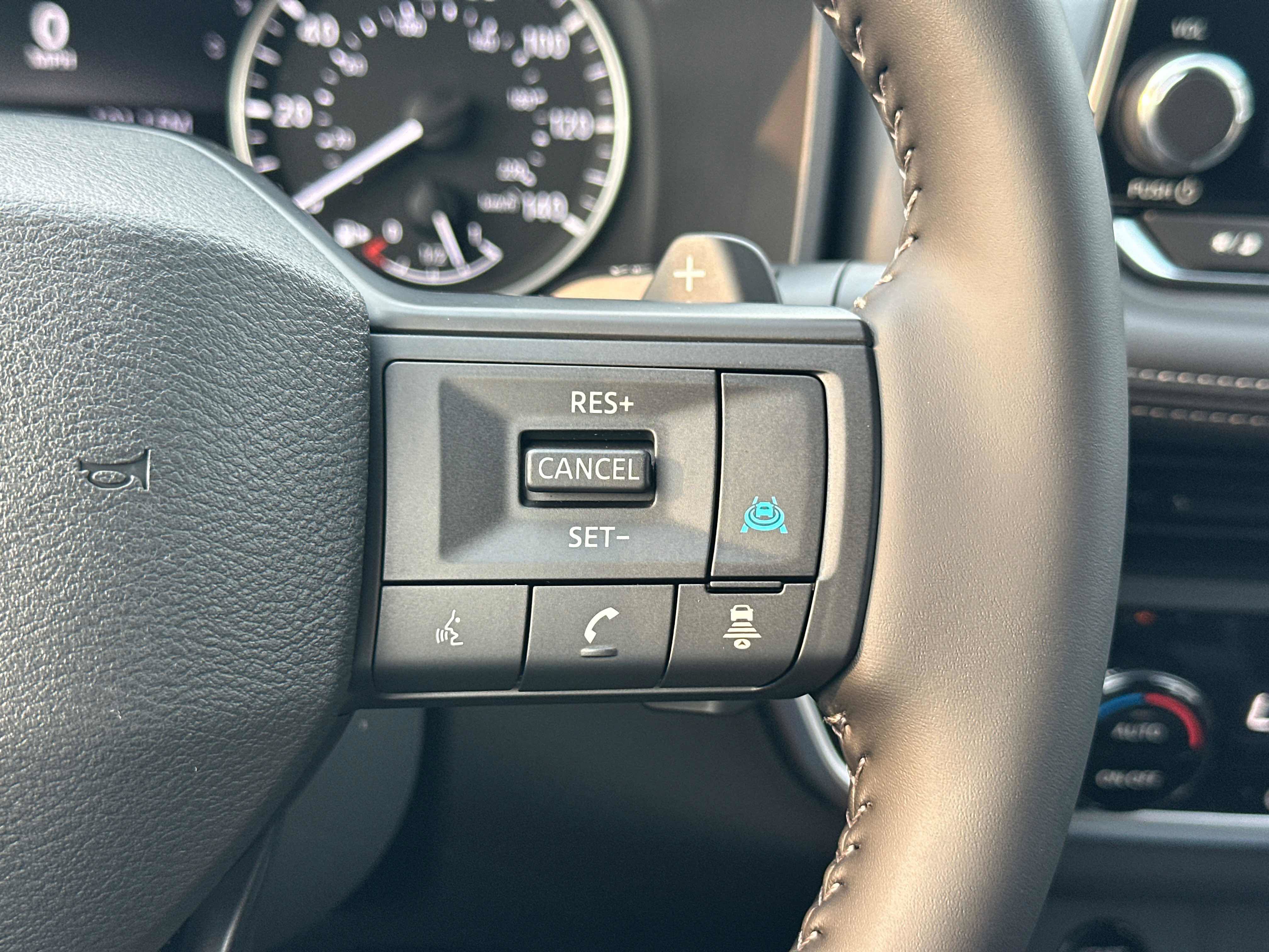 New 2026 Nissan Rogue SV w/ Cold Weather Package AWD/4WD image 39