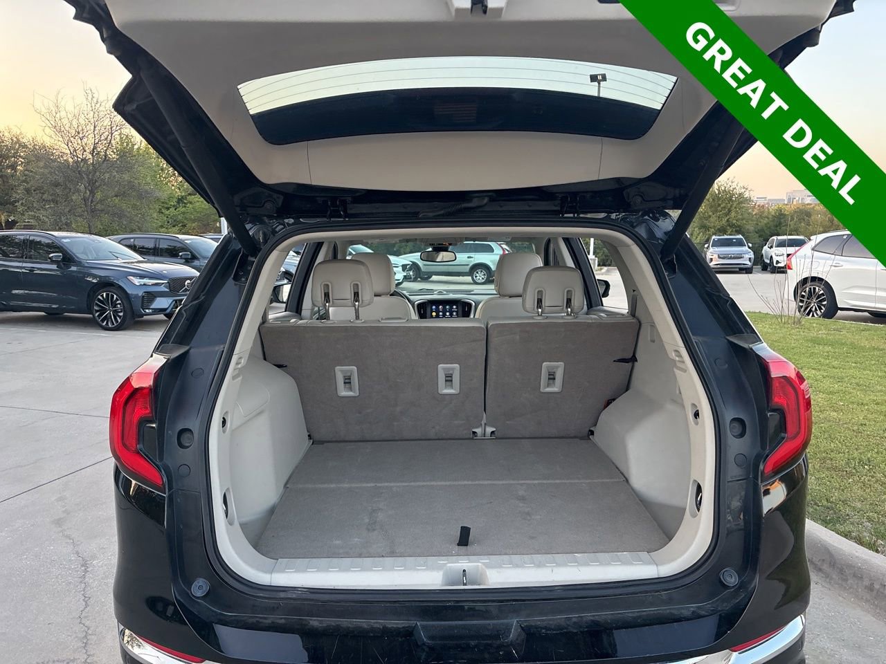 Used 2020 GMC Terrain Denali w/ Denali Premium Package image 9