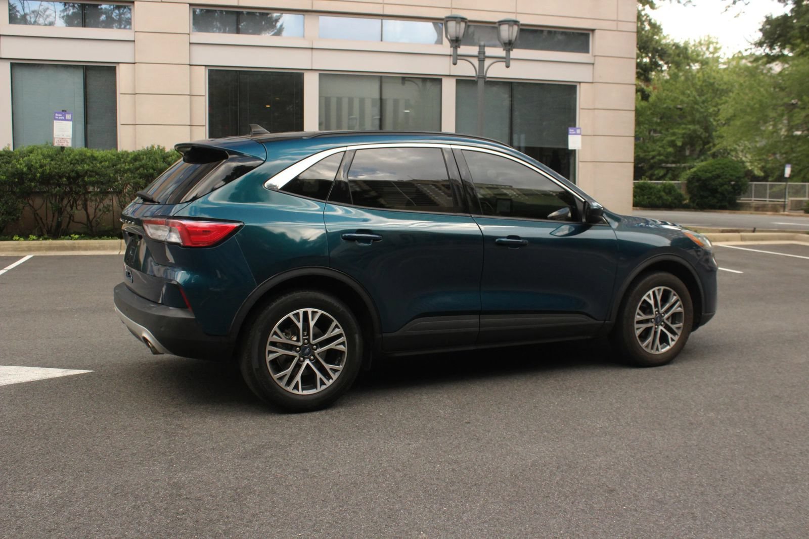 Used 2020 Ford Escape SEL AWD/4WD image 7