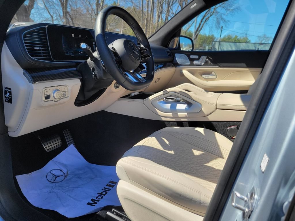 Used 2026 Mercedes-Benz GLS 63 AMG 4MATIC image 18