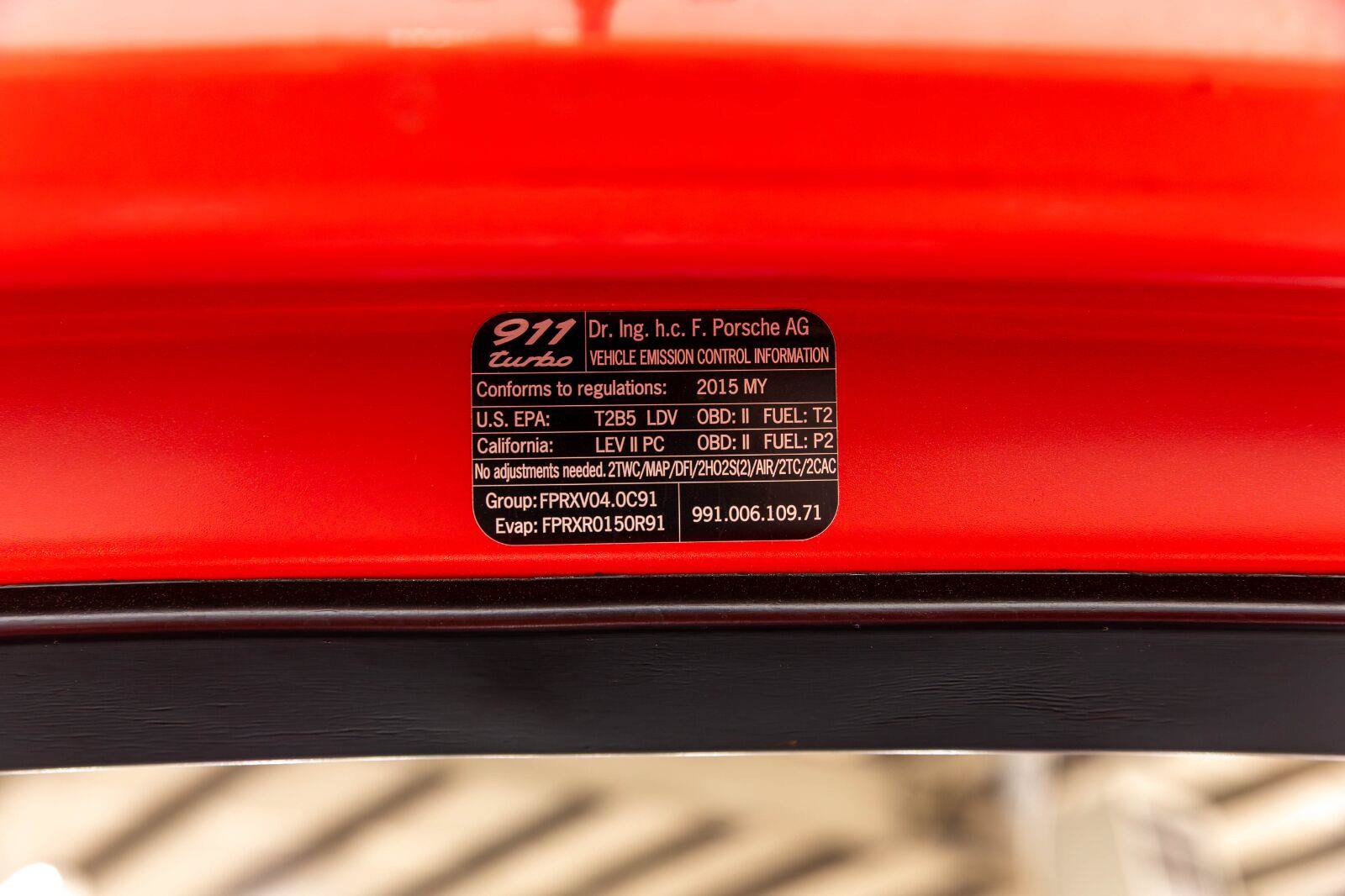 Used 2015 Porsche 911 Turbo S AWD/4WD image 53